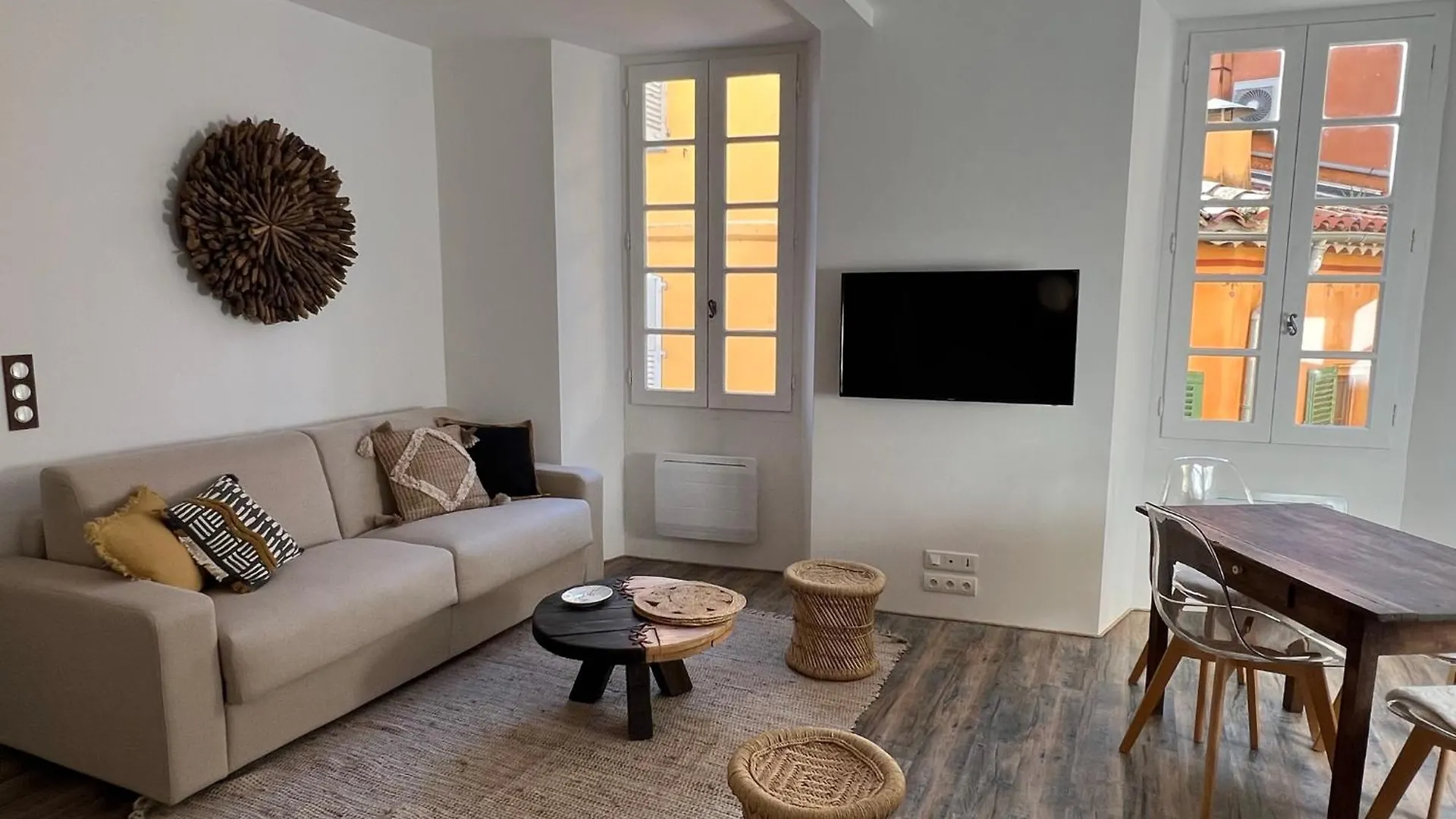L'Air Du Temps, Superbe Appartement, Au Coeur Du Centre Historique De جراس